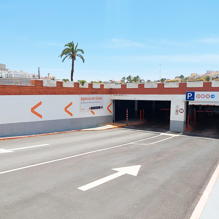 entrada del parking voramar de telpark